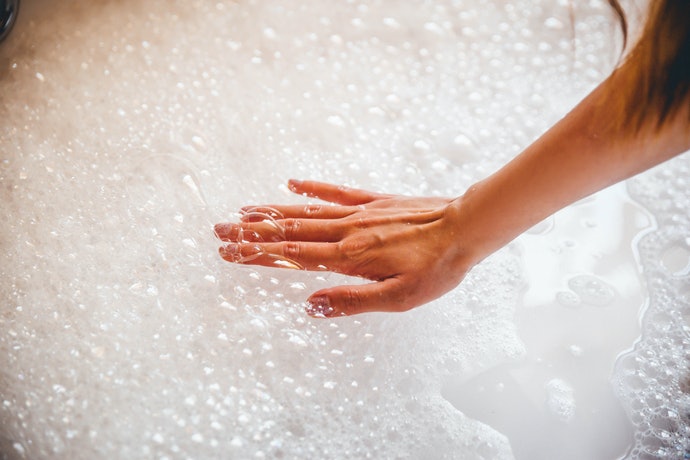 Bubbling bath and shower gel
